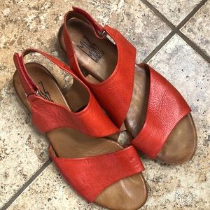 Red Miz Mooz badass Sandals size 39